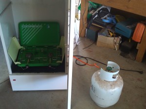 The heat source and the smoker is done!