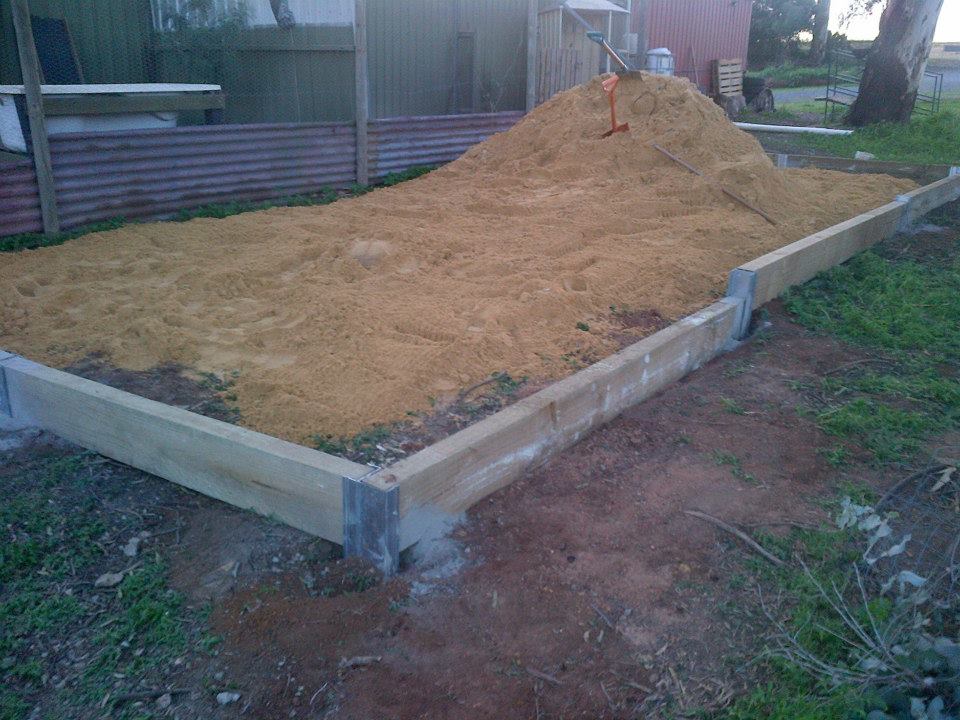 Getting the tank stands started.